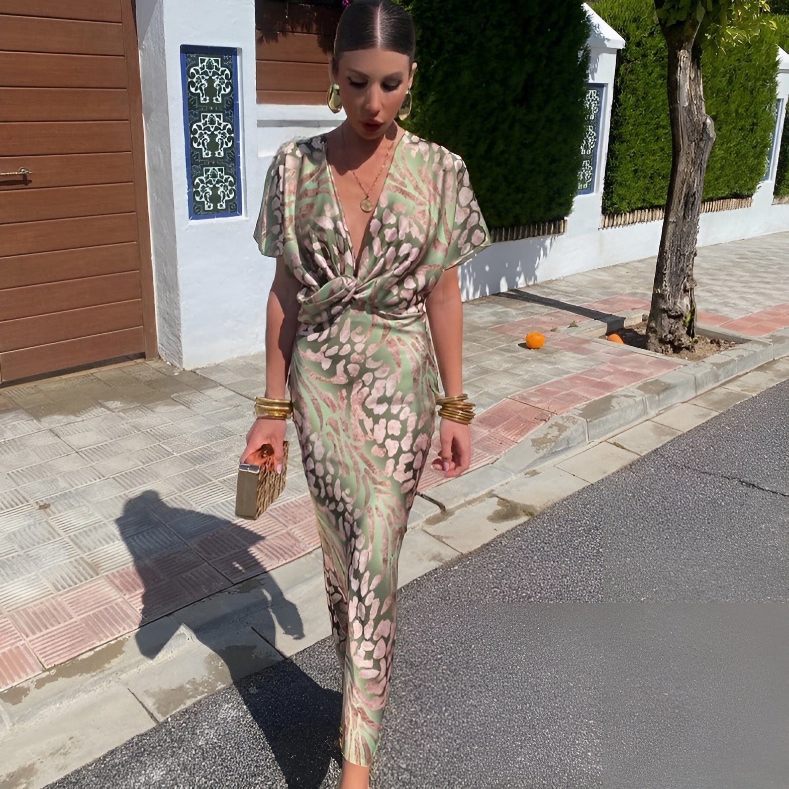 Matilda™ | Długa Sukienka z Skręconym Kołnierzem