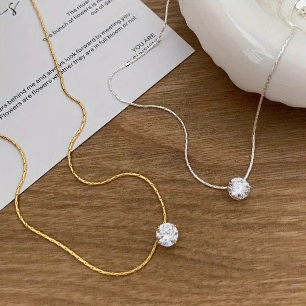 Naszyjnik z kamieniem Moissanite Cléa