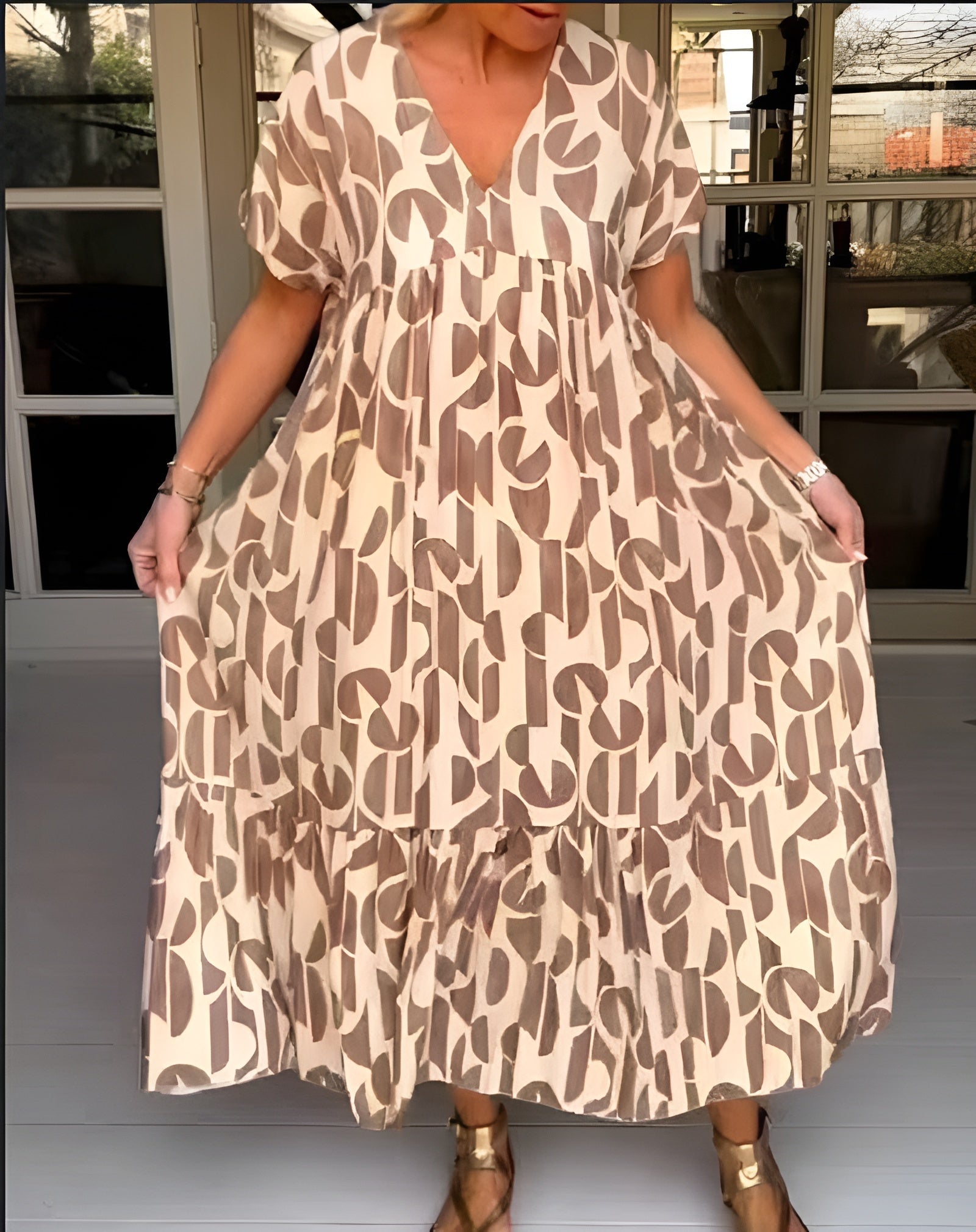 Colette | Lekka sukienka z dekoltem w serek