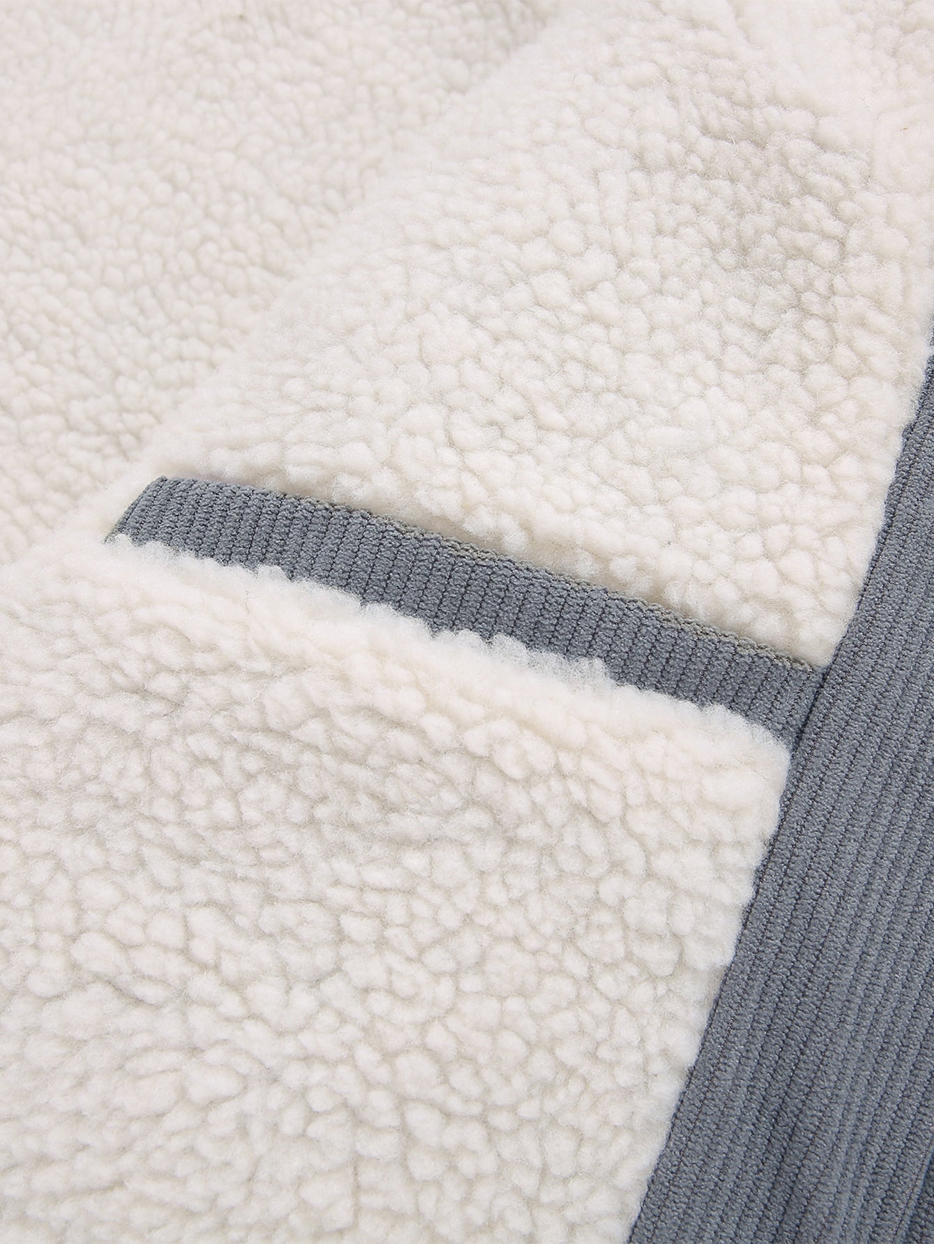 Kurtka Sztruksowa Vintage na Zamek